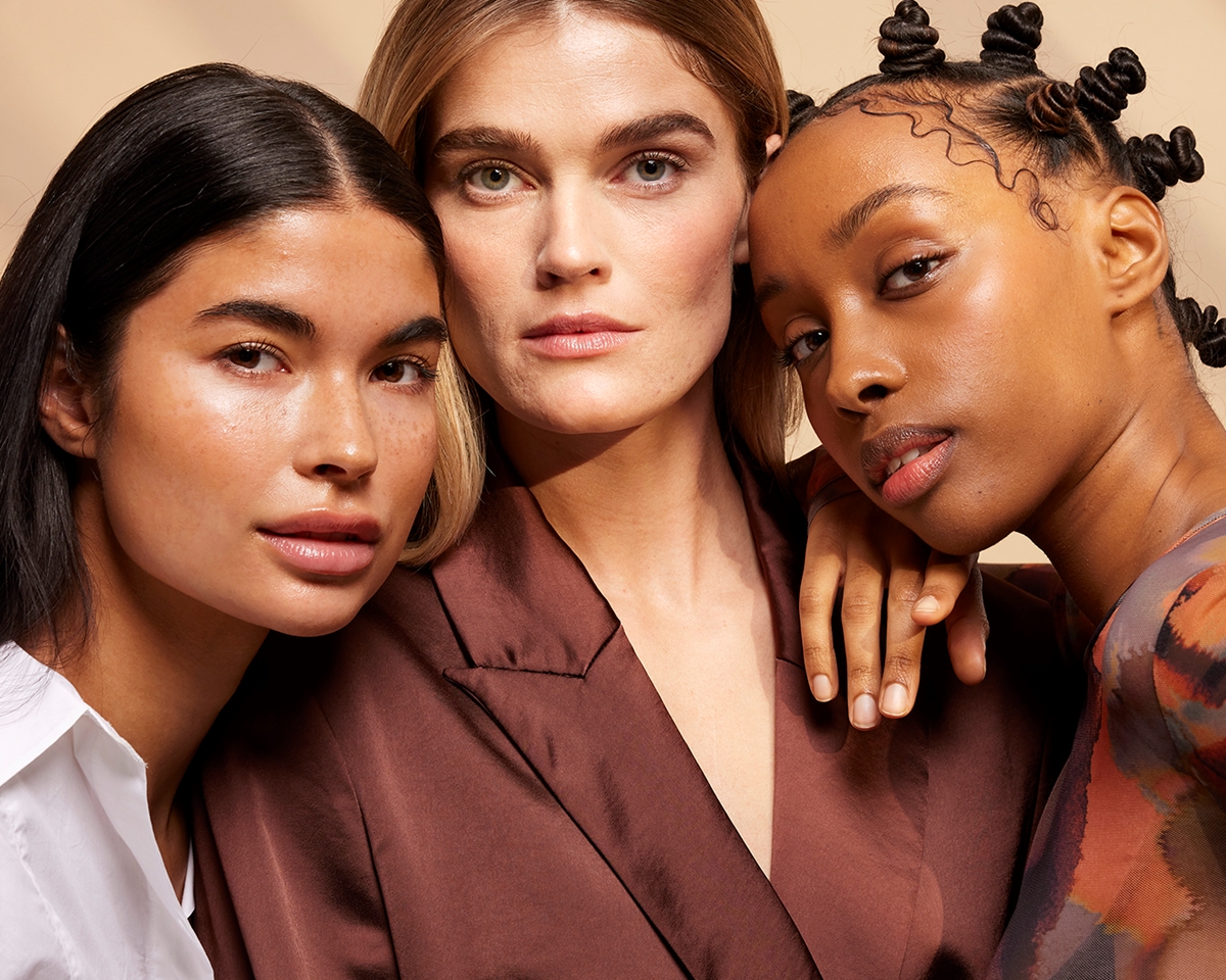 Wake Up the Glow: A new foundation and concealer with caring benefits